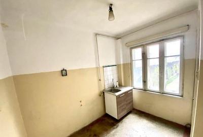 Apartament cu 3 camere semidecomandat în Alba Iulia - 8