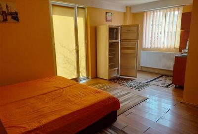 Garsonieră decomandată, mobilată în Bularga - 8