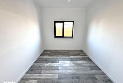 Casă cu 4 camere cu Teren 420 Mp în Holboca - 3