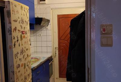 Garsonieră decomandată în UTA - 3