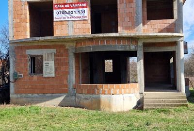 Casă cu 4 camere în Sânandrei - 1