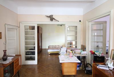 Casă individuală cu 4 camere cu Canalizare în Central - 6