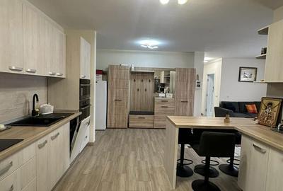 Apartament cu 3 camere semidecomandat în Central - 4