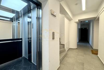 Spatiu de birouri *3 camere* / Cladire Istorica stil Brancovenesc / Universitate - 24