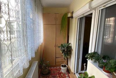 Apartament cu 2 camere decomandat în Nufărul - 3