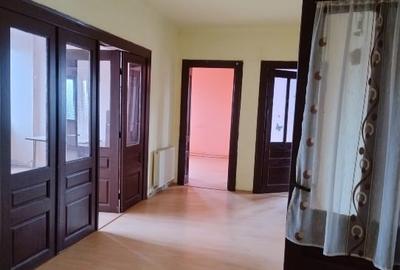 Casă în zona Rudului – Locuință + spații comerciale + teren - Ploiești - 8