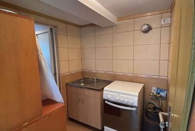 Casă cu 4 camere cu Teren 500 Mp în Central - 2