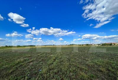 Teren de 2800 mp, în Central