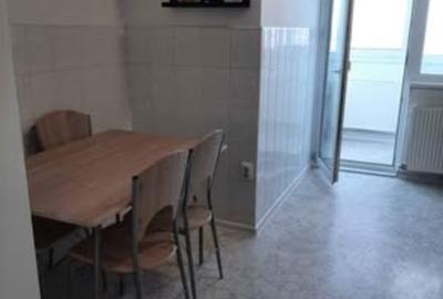 Spațiu comercial, de 58 mp, în Gării - 13