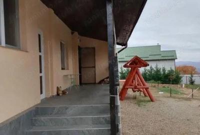 Casă cu 3 camere cu Teren 812 Mp în Seciu - 5