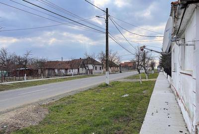 Casă cu 5 camere cu Canalizare în Ianova - 1