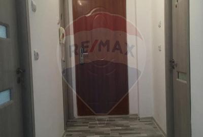 Garsonieră decomandată de închiriat zona Banca Națională - 8