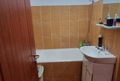 Apartament cu 3 camere, 80 mp, renovat complet, Reșița, Bld. Republicii - 6