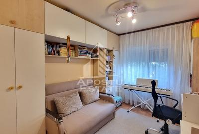 Apartament 3 camere, etaj intermediar, centrala proprie, zona Lipovei - 5