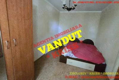 Apartament cu 3 camere semidecomandat în Trivale - 4
