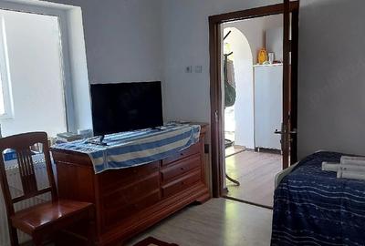 Casă cu Teren 275 Mp în Central - 3