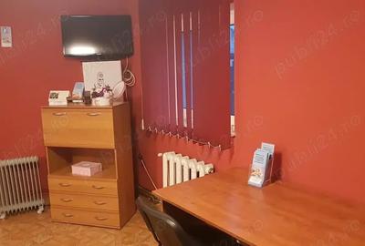 Spațiu comercial, de 22 mp, în Central - 10