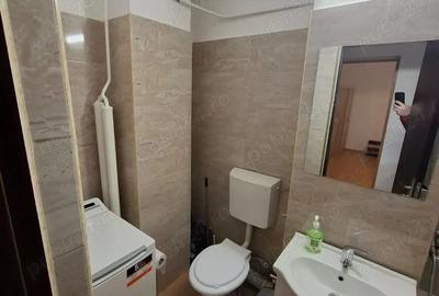 Garsonieră decomandată în Rovine - 2