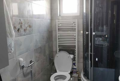 Casă cu 3 camere decomandat în Central - 1