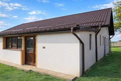 Duplex cu 3 camere cu Canalizare în Bucium - 4