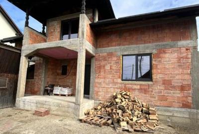 Casa la rosu, 300 mp, 31 ari de teren, Maneuti-Fratautii Vec - 5