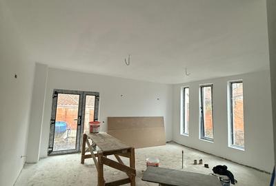 Casă cu 4 camere cu Teren 503 Mp în Ghencea - 2