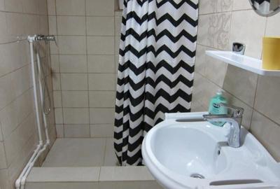 Casă cu 2 camere cu Teren 494 Mp în Central - 3