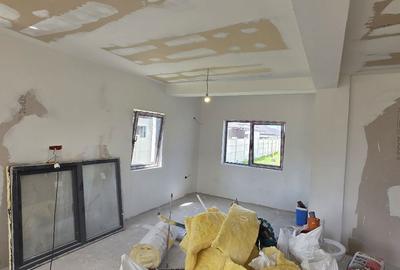 Casă cu 3 camere cu Canalizare în Glina - 3