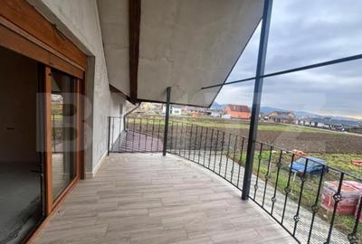 Casă cu 5 camere cu Teren 5000 Mp în Unirea