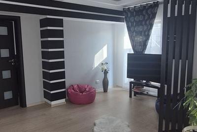 Casă cu 6 camere cu Teren 2106 Mp în Piatra - 11