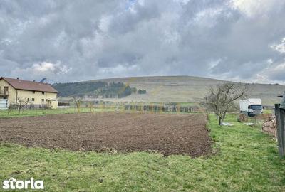 Teren de 2577 mp, în Gilău - 2