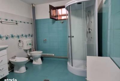 Casă cu 5 camere cu Teren 377 Mp în Central