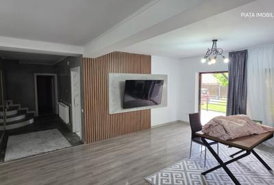 Casă individuală cu 8 camere cu Canalizare în Central - 3