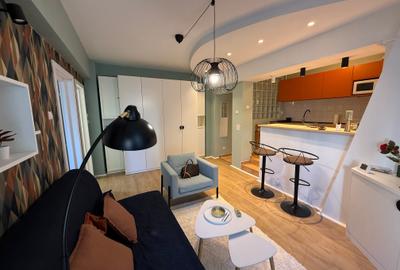 Apartament cu 2 camere semidecomandat, mobilat în P-ța Universității - 1