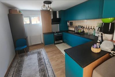 Apartament cu 3 camere decomandat în 1 Mai - 7