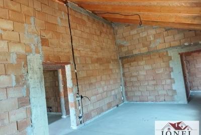 Casa noua semifinisata de vanzare in Cricau -schimb - 8