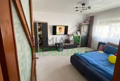 Apartament cu 2 camere decomandat, mobilat în Uzina 2 - 1