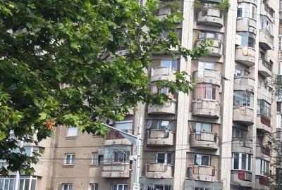 Ghencea (Garleni) sect. 6, apartament 2 camere , bloc 1983, 3/10, 94000 Euro. - 8