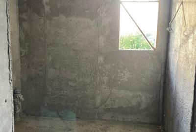 Casa la rosu sau la cheie str. Labusesti, Pitesti, Arges - 3