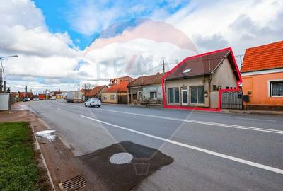 Casa cu destinatie de spatiu comercial, zona Episcopia - 2