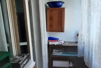 Apartament cu 3 camere decomandat în Drumul Taberei - 8