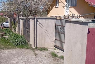 Casă cu 4 camere cu Teren 700 Mp în Central - 9