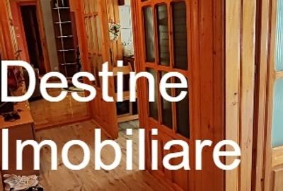 Apartament cu 3 camere nedecomandat în Central