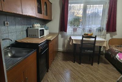 Casă cu 5 camere cu Teren 1000 Mp în Grămești - 11