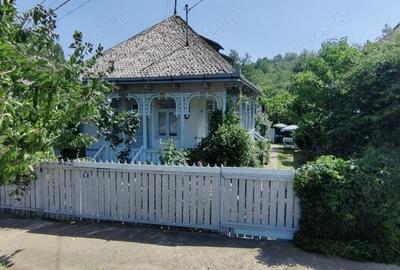Casă cu 3 camere în Bălțătești - 9