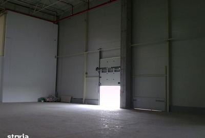Spațiu comercial, de 4,000 mp, în Central - 3