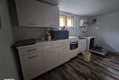 Casă cu 5 camere cu Teren 154 Mp în Central - 6