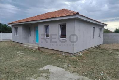 Casă cu 3 camere cu Teren 460 Mp în Cihei - 10