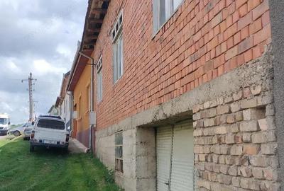 Casă cu 4 camere cu Teren 1032 Mp în Târnova - 5