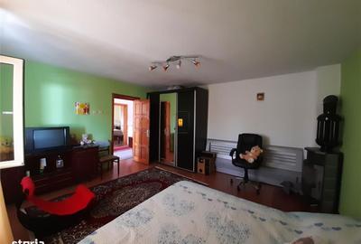 Casă cu 4 camere în Bănești - 8